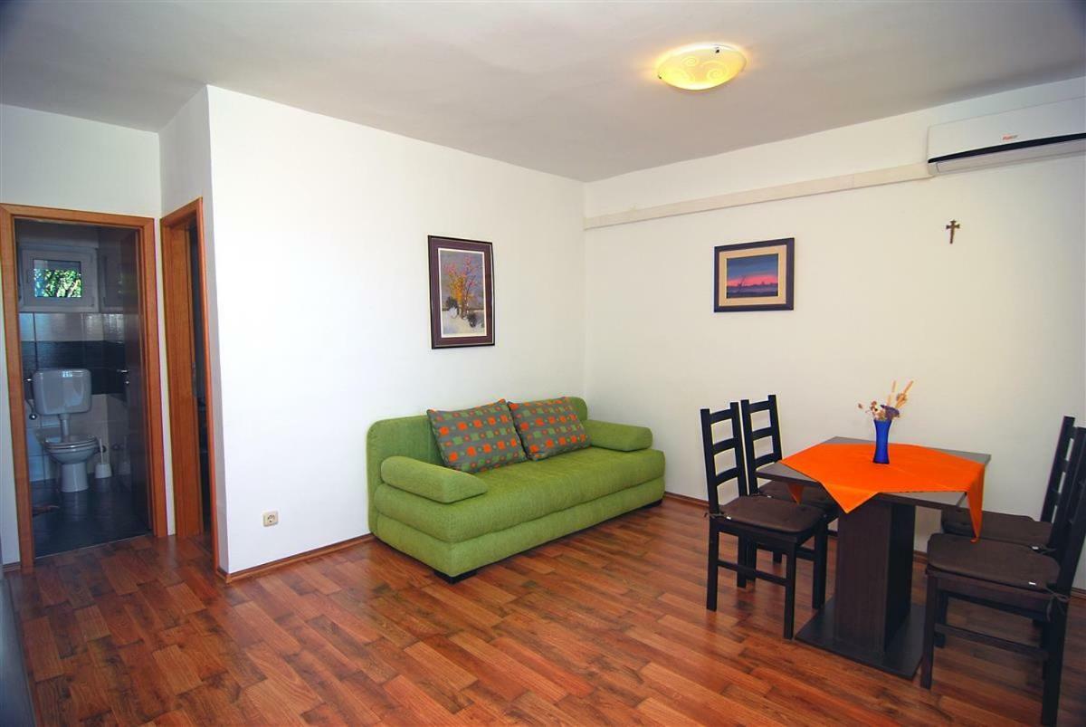 Apartman Luca Apartment เซตเชโว ภายนอก รูปภาพ